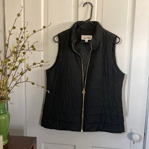 Michael Kors puffer vest. Size L